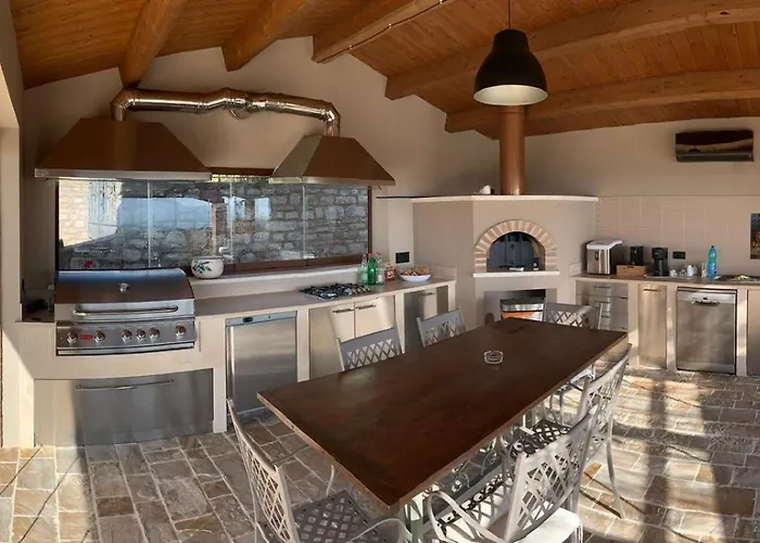 Taurus Apartment Lidarno